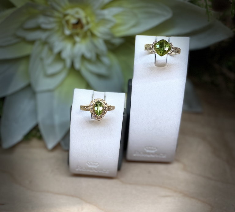 august birthstone - peridot